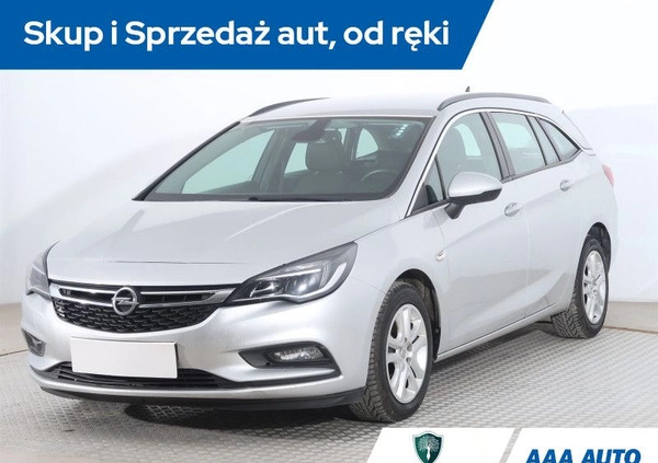 Opel Astra cena 38000 przebieg: 171466, rok produkcji 2017 z Wolbrom małe 326